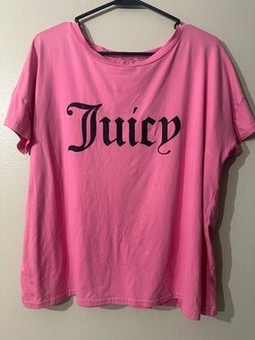 Hot pink Juicy Couture x Forever 21 Collab
Pink T-shirt Sz XL
